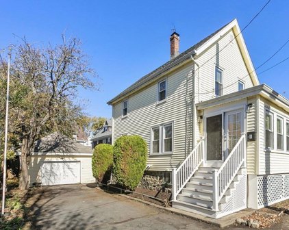 1 Andrew Ct, Malden