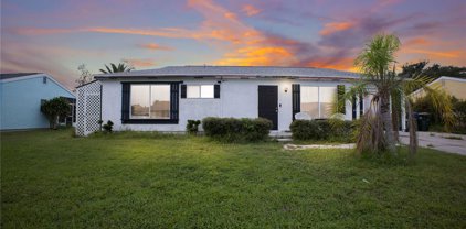 6757 Carovel Avenue, North Port