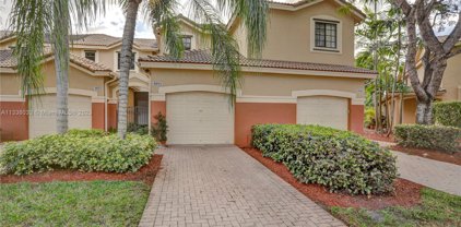 4044 Peppertree Dr, Weston