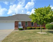 354 Vinewood N U#7 Drive, Brownsburg image