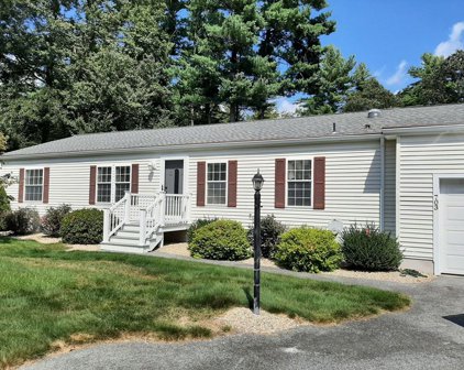 703 Oak Point Drive, Middleboro