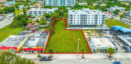 737 W Flagler St, Miami