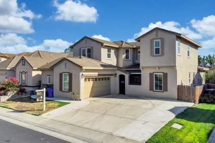 7104 Elvora Way, Elk Grove