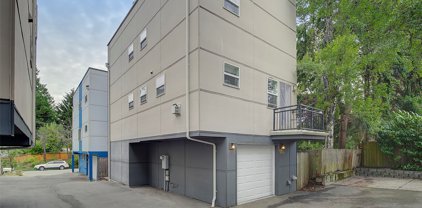 4024 NE 123rd Street, Seattle