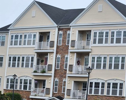 517 Saxton Unit #1, Central Islip