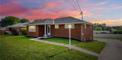 9268 Barnes Lake Rd, North Huntingdon