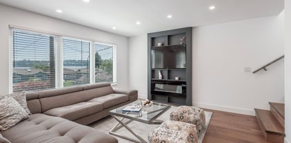 2874 Dollarton Highway, North Vancouver