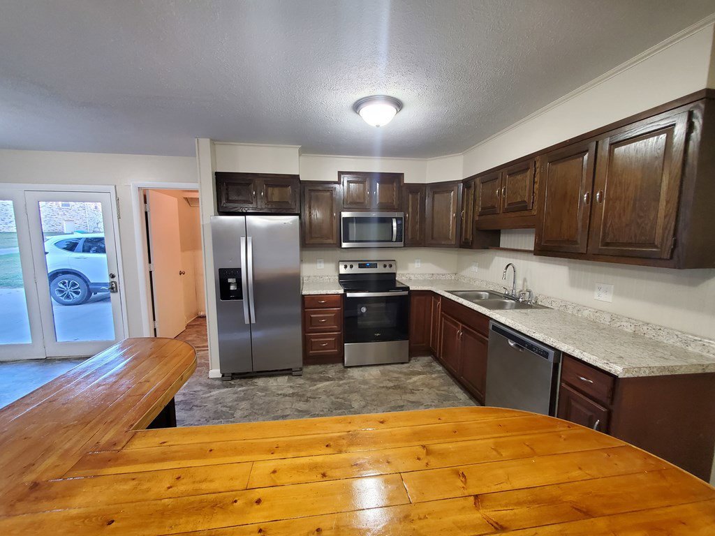 Real Estate For Sale Mt. Hope WV MLS 88675 113 Luke Court, Mt. Hope Mt. Hope, WV 25880