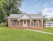 210 Edwards Avenue, Horse Cave image