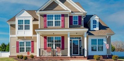 4307 Edgewater Lane, Northeast Suffolk