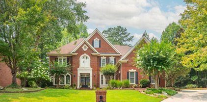 240 Amesdale Court, Alpharetta