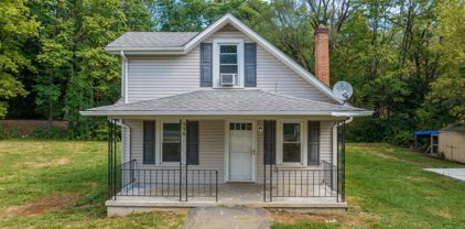 556 Round Hill Rd, Winchester