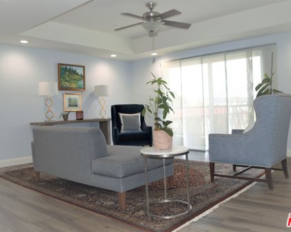 971 S St Andrews Pl Unit 203, Los Angeles