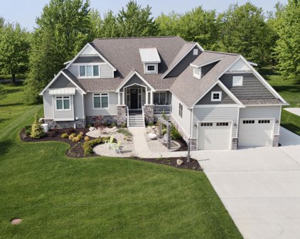 7159 Windcliff Drive, South Haven