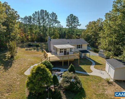 4231 Rolling Rd, Scottsville