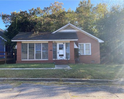 746 Saint James Avenue, Macon