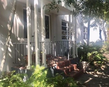 411 Santander Ave, Coral Gables