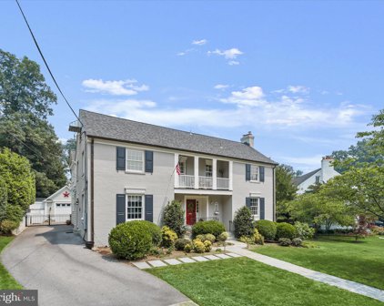 5964 Searl Ter, Bethesda