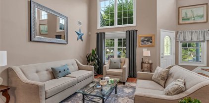 14 Tiffany Ct East, Nesconset