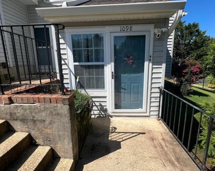 1098 Spring Valley Ct, Fort Washington