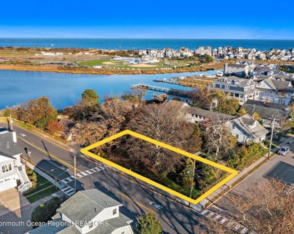 6 Ocean Avenue, Manasquan