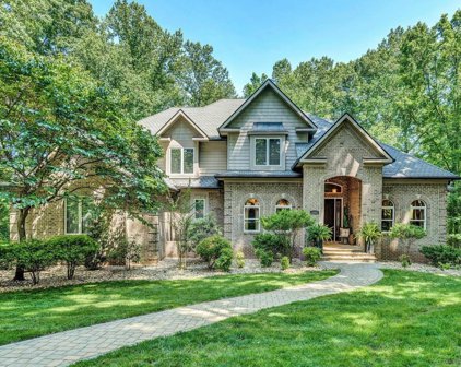 1065 Soyer Circle, Forest