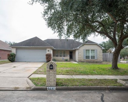 5237 Glenpark Drive, La Porte