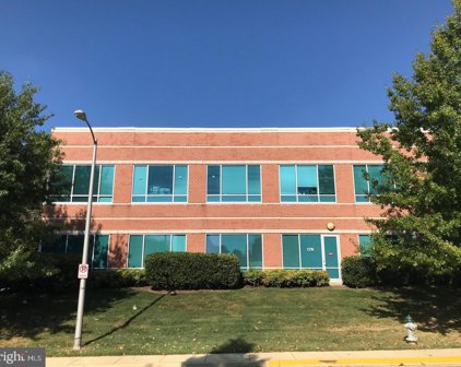 17B Firstfield Rd Unit #201, Gaithersburg