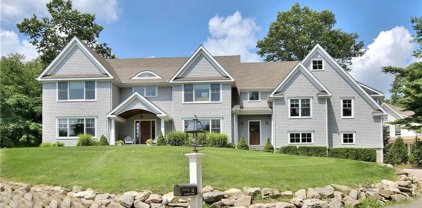 11 Caccamo Lane, Westport