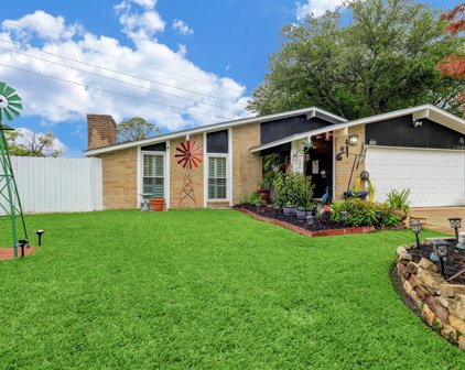 7106 La Granada Drive, Houston
