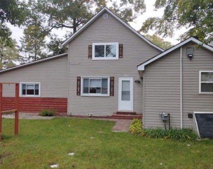 2830 W Long Lake Road, Orleans