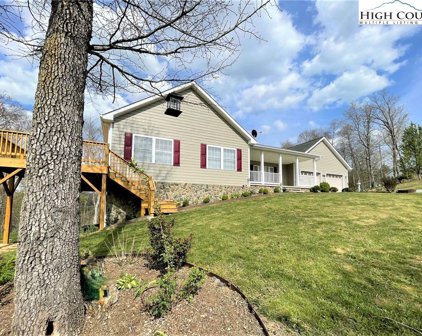 137 Timbersong Road, West Jefferson
