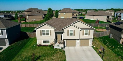1007 SW Chickadee Drive, Oak Grove