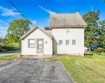 880 Brook  Road, Chili-262200