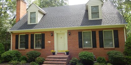 17 New London Drive, Lynchburg