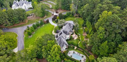 100 E Chambord Nw Drive, Atlanta