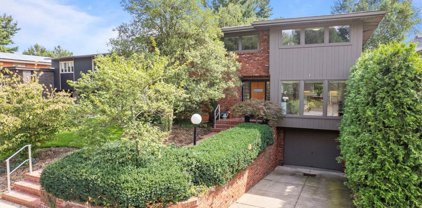 132 Hartwood Drive, Point Breeze