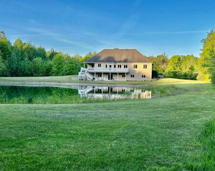 1084 38 Street, Allegan