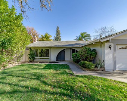 4908 Summertree Court, Sacramento