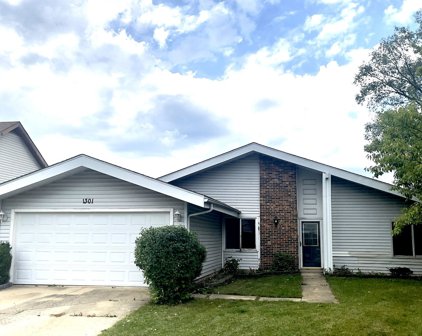 1301 Hialeah Lane, Hanover Park