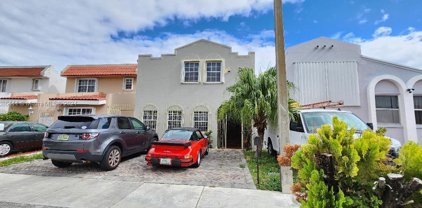 4281 W 10th Ct, Hialeah