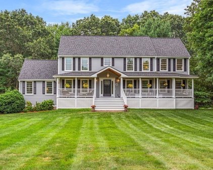885 Forest St, North Andover