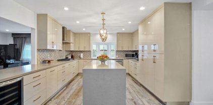 9315 Wystone Avenue, Northridge