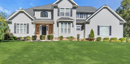 500 W Farms Road, Howell