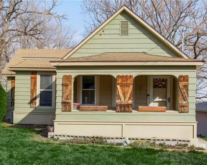 904 Sherman Avenue, Leavenworth