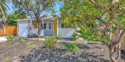 745 Independence Avenue, Mountain View