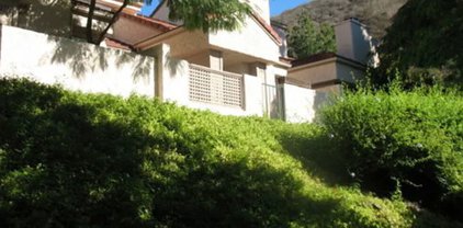 240  Via Colinas, Westlake Village
