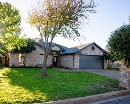 7936 Clear Brook  Circle, Fort Worth