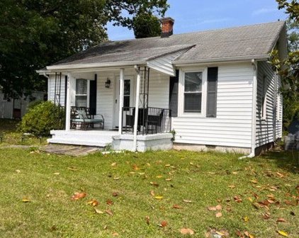 2305 Maple Street, Hopewell