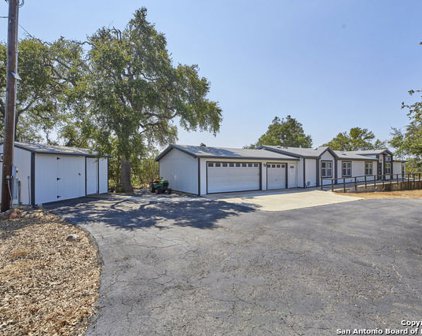 125 Grey Fox Circle, Spring Branch